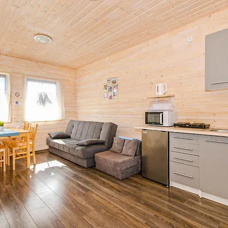 2 Bedroom Front In